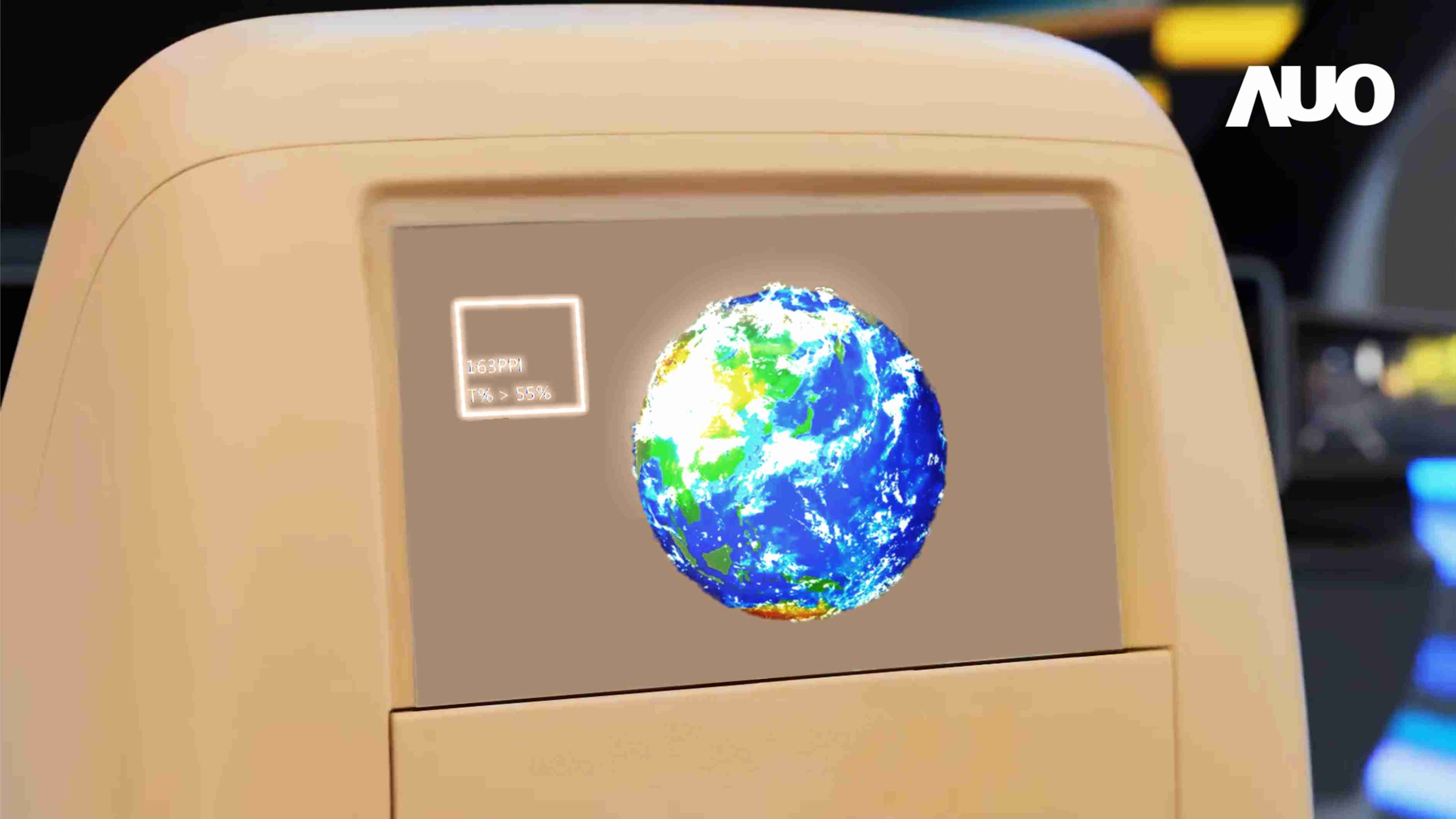 YAXIN111突破设计与制程挑战，，，，推出全球最高分辨率163ppi的13.5吋透明Micro LED面板，，，并积极布局智能车市场，，以期拓展透明显示应用的可能性